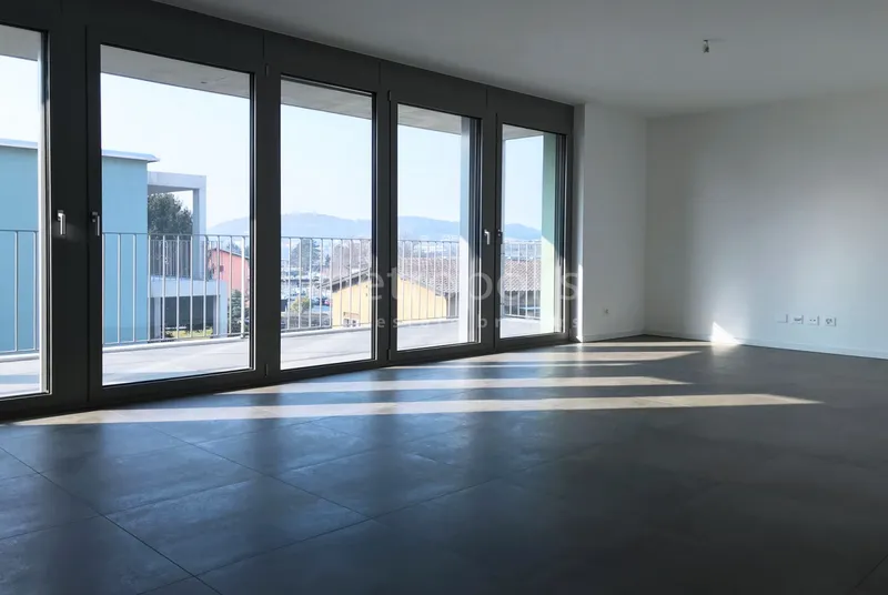 NUOVO E MODERNO ATTICO DI 4.5 LOCALI CON TERRAZZA A CASTEL S, foto 7