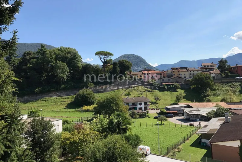 3.5 LOCALI CON TERRAZZA VISTA APERTA NEL VERDE A SAVOSA, foto 5