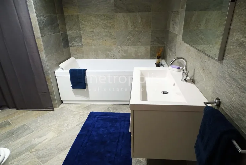 ELEGANTE 3.5 LOCALI CON TERRAZZA E GIARDINO VISTA LAGO A BRI, foto 3
