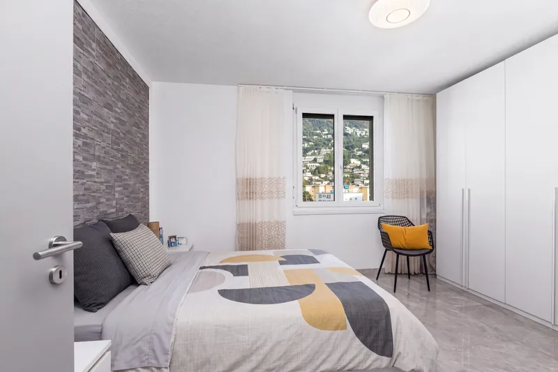 ELEGANTE ATTICO DI 4.5 LOCALI RISTRUTTURATO A VIGANELLO, Foto 9