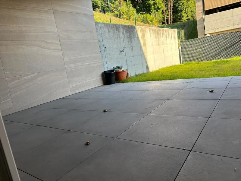 2.5 LOCALI DI RECENTE COSTRUZIONE CON GIARDINO A BALERNA, Foto 4