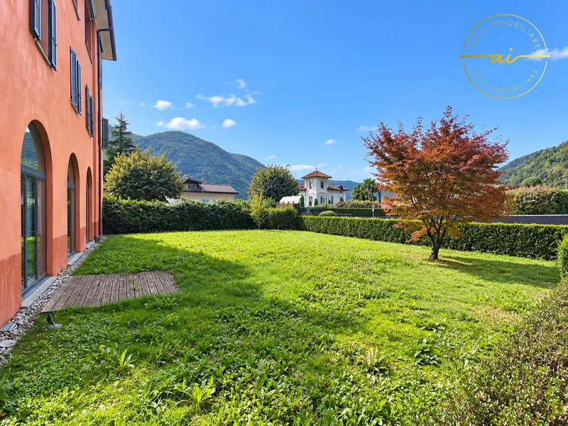 ELEGANTE UFFICIO O APPARTAMENTO CON GIARDINO, Foto 11