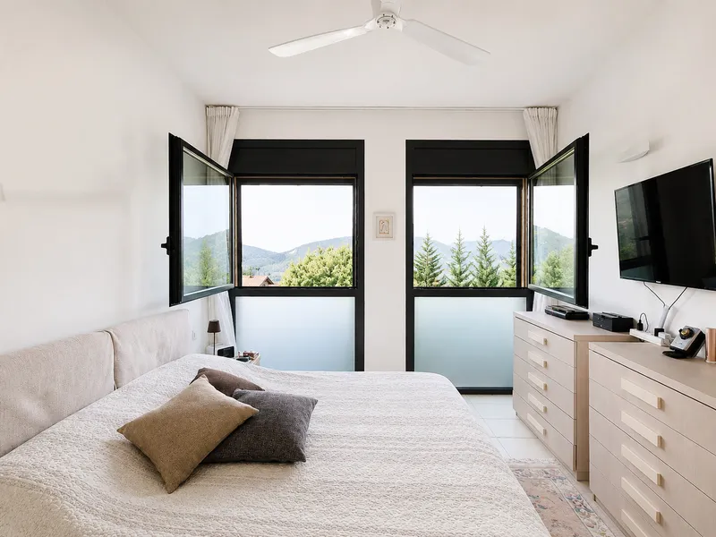ELEGANTE APPARTAMENTO DI 4.5 LOCALI CON VISTA LAGO, photo 11