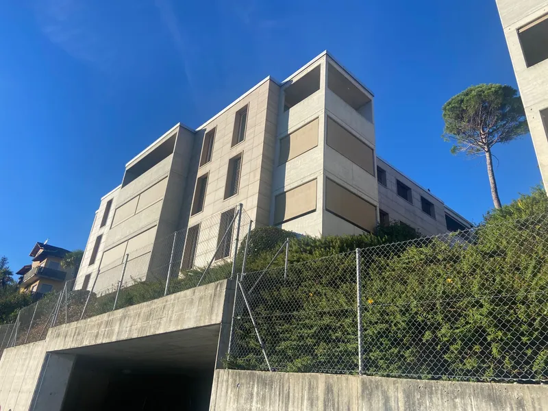2.5 LOCALI DI RECENTE COSTRUZIONE CON GIARDINO A BALERNA, foto 6