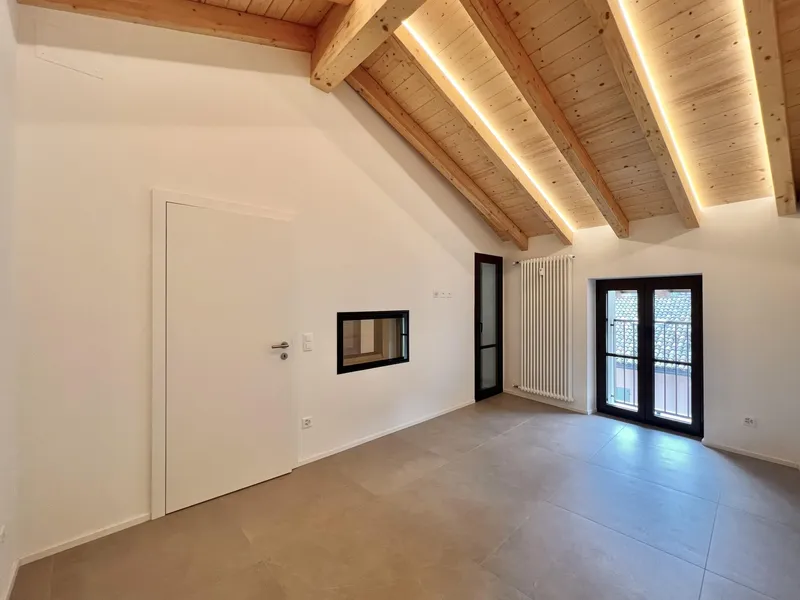 AFFITTASI GRAZIOSO 2.5 LOCALI CON BALCONE A RIVA SAN VITALE, foto 5