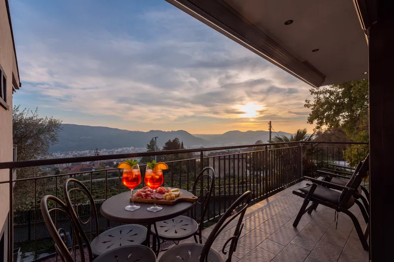 VILLA INDIPENDENTE RISTRUTTURATA CON VISTA APERTA A VACALLO, foto 5