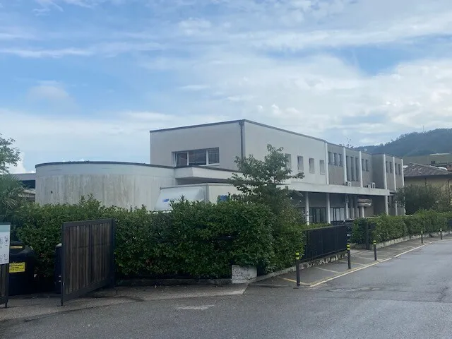 AMPIO STABILE ARTIGIANALE/COMMERCIALE INDIPENDENTE A BALERNA, Foto 9