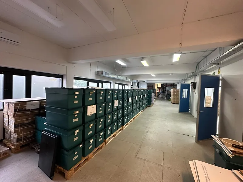 AMPIO STABILE ARTIGIANALE/COMMERCIALE INDIPENDENTE A BALERNA, Foto 7