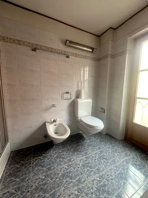 COMODO 2.5 LOCALI RISTRUTTURATO IN RUSTICO TOSCANO A STABIO, Foto 5