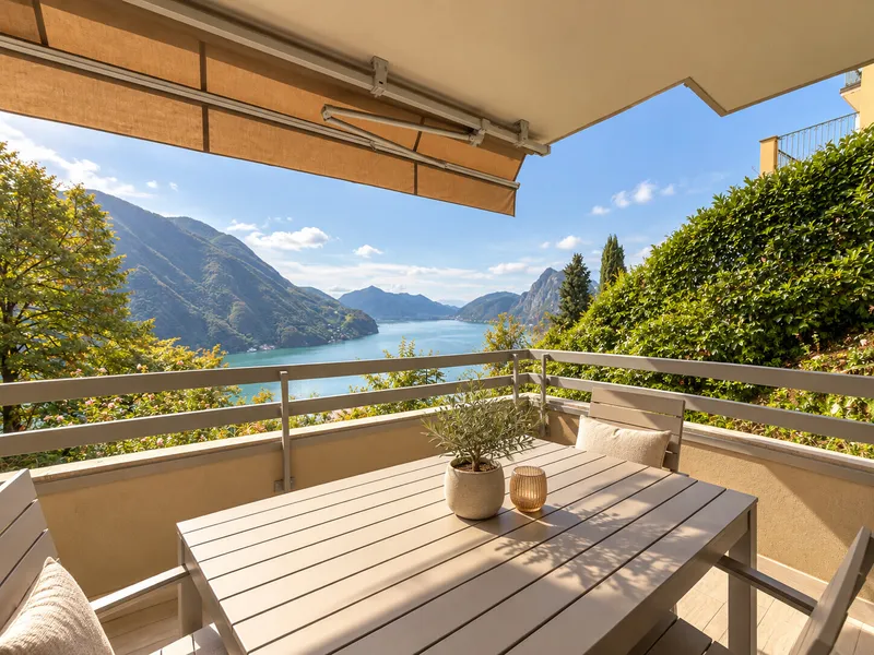 ELEGANTE 3.5 LOCALI CON TERRAZZA E VISTA LAGO A RUVIGLIANA, foto 1