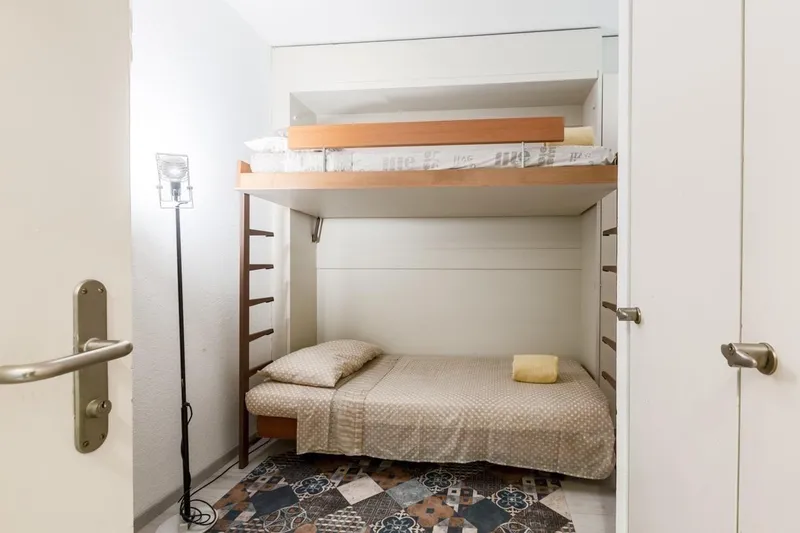 AFFITTASI 2.5 ARREDATO IN RESIDENCE CON PISCINA A BISSONE, foto 7