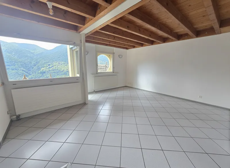 BELLA CASA A SCHIERA DI 4.5 LOCALI NEL VERDE A MONTEGGIO, Foto 3