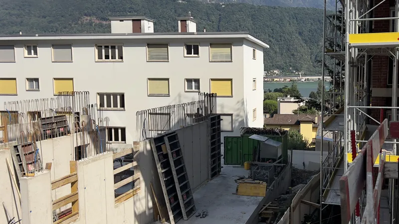 NUOVI MODERNI 4.5 LOCALI CON GIARDINO E VISTA LAGO A MELIDE, foto 9