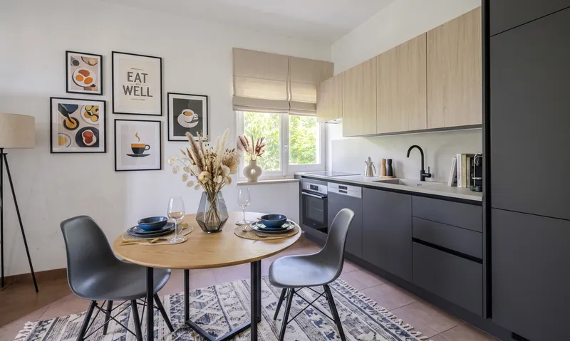 GRANDE CASA BIFAMILIARE 5.5 LOCALI CON VISTA LAGO A CUGNASCO, foto 2