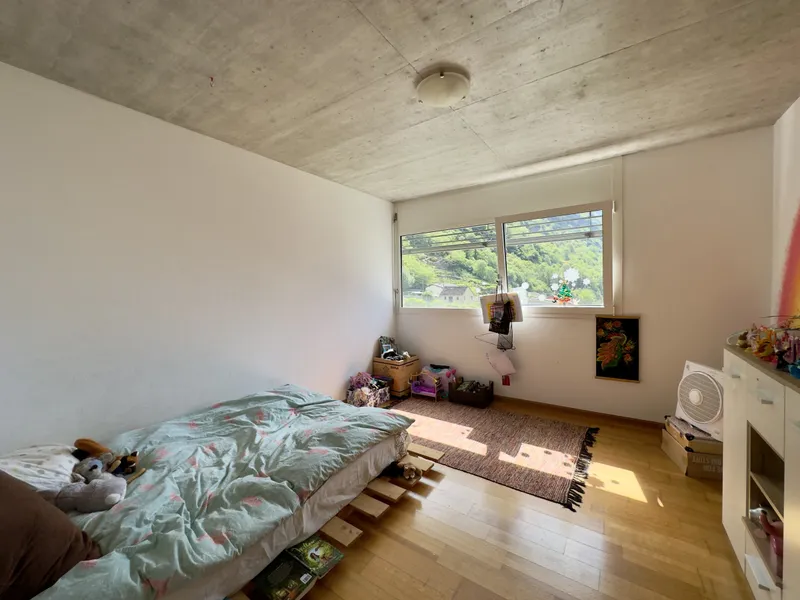 CASA UNIFAMILIARE DI 7 LOCALI CON AMPIO GIARDINO A GIORNICO, photo 9