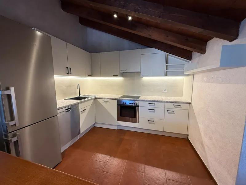 AFFITTASI ATTICO 5.5 LOCALI DI CHARME ARREDATO A MAGLIASO, photo 4