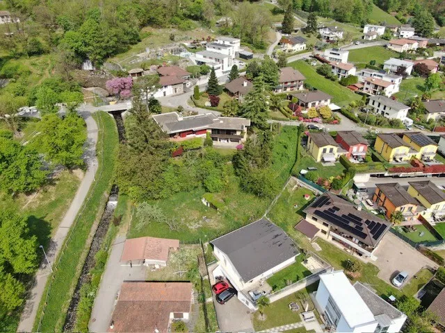 AMPIO TERRENO EDIFICABILE CON PROGETTO APPROVATO A MEZZOVICO, foto 5