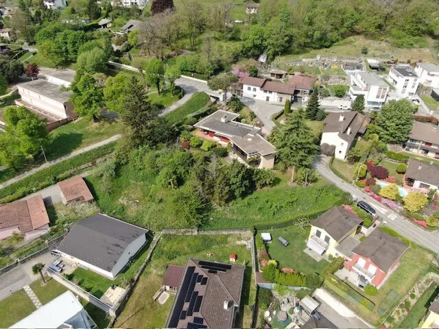 AMPIO TERRENO EDIFICABILE CON PROGETTO APPROVATO A MEZZOVICO, foto 1
