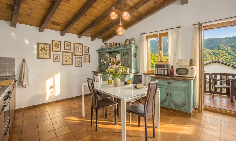 CASA TICINESE AMPLIABILE CON TERRENO EDIFICABILE A LUGAGGIA, photo 2