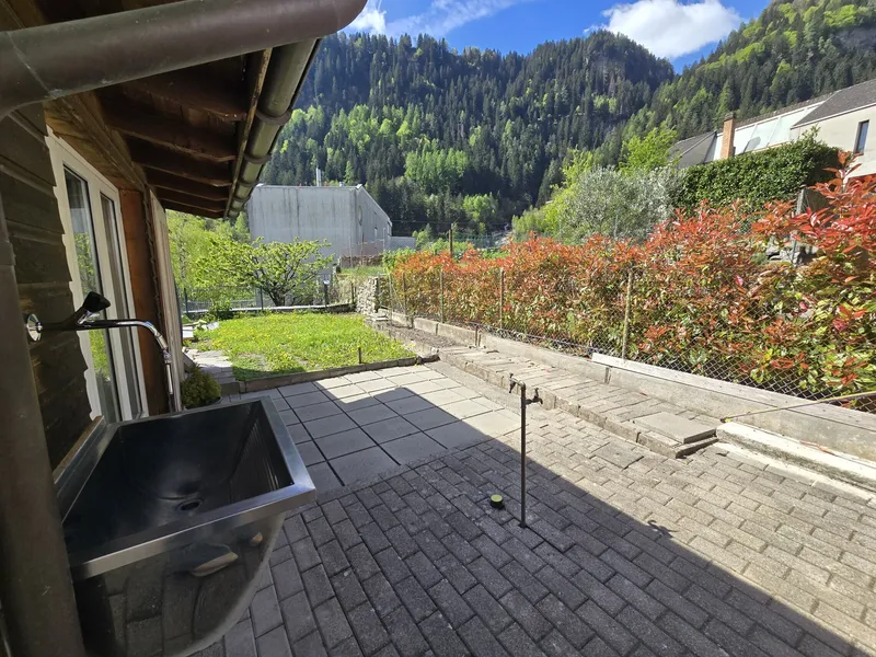 MERAVIGLIOSA MODERNA CASETTA DI VACANZA CON GIARDINO A FAIDO, photo 4