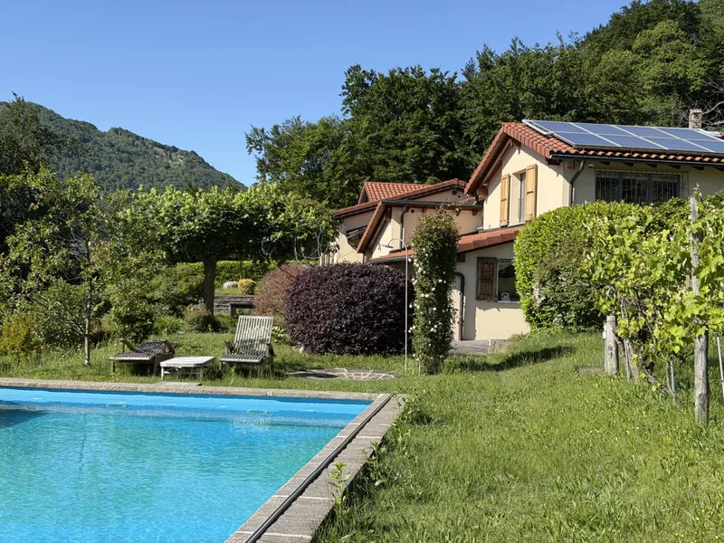 VILLA DI CHARME 10 LOCALI CON PISCINA E DEPENDANCE A VAGLIO, foto 2