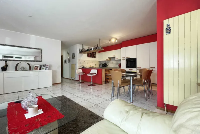 A REDDITO - CASA BIFAMILIARE CON TERRENO A PONTE CREMENAGA, foto 3