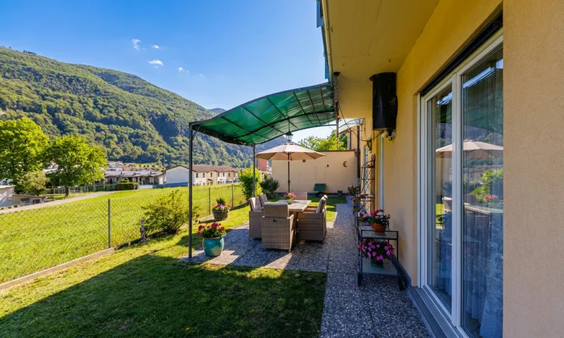 OCCASIONE - VILLA 5.5 LOCALI CON GIARDINO PRIVATO A BARBENGO, photo 2