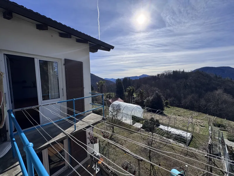 CARATTERISTICA CASA 4.5 CON VISTA PANORAMICA A BEDIGLIORA, photo 2
