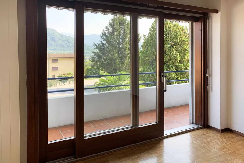 APPARTAMENTO 2.5 LOCALI CON BALCONE AD AGNO MONDONICO, photo 2