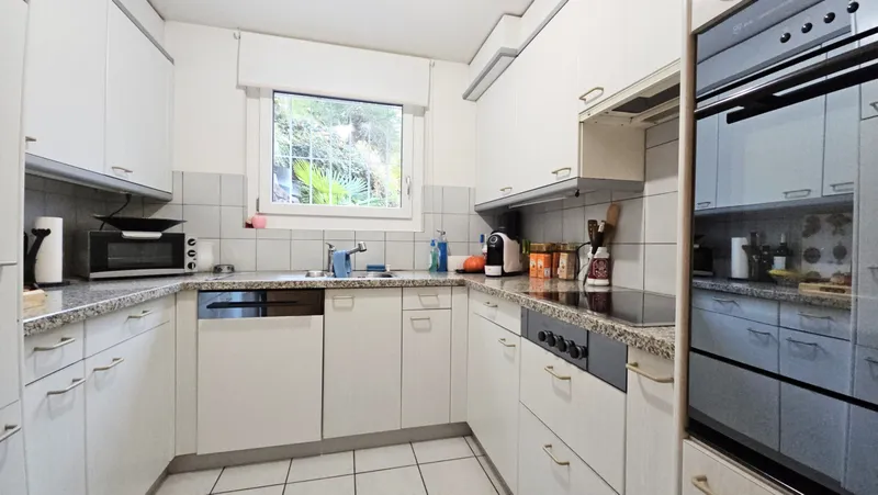 VILLA DI 5.5 LOCALI CON VISTA SUL LAGO MAGGIORE A PIANEZZO, photo 4