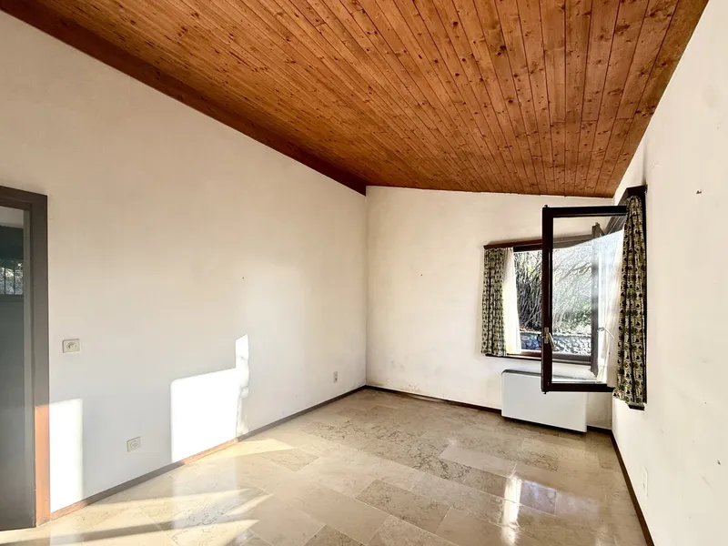 AMPIA CASA 4.5 LOCALI CON SPETTACOLARE VISTA LAGO AD AROGNO, photo 8