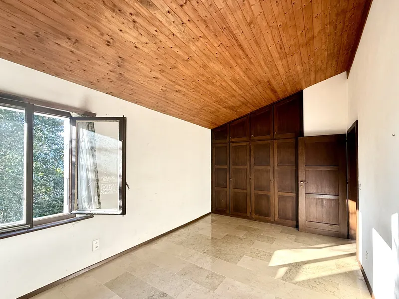 AMPIA CASA 4.5 LOCALI CON SPETTACOLARE VISTA LAGO AD AROGNO, photo 9