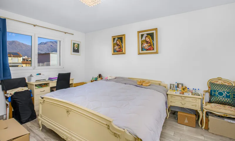 MODERNA E AMPIA VILLA BIFAMILIARE 6.5 CON PISCINA A BEDANO, photo 7