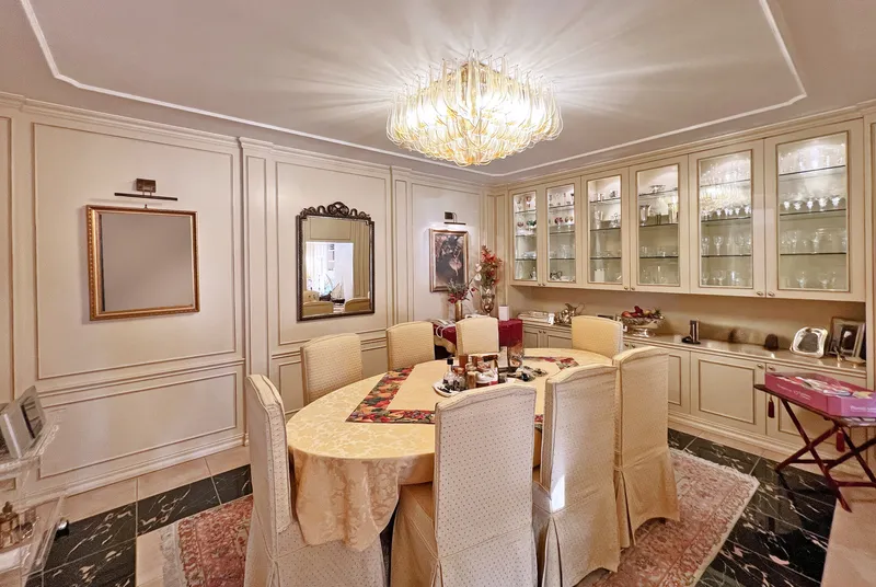 ESCLUSIVA PROPRIETA' DI 340 MQ VISTA MOZZAFIATO A CASTAGNOLA, foto 4