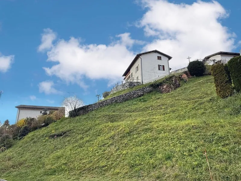 TERRENO EDIFICABILE DI 510 MQ IN OTTIMA POSIZIONE AD AROGNO, foto 3