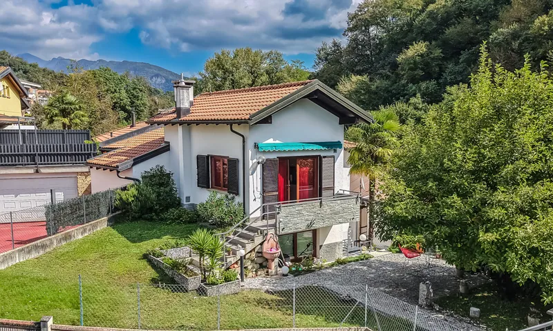 LUMINOSA E CARATTERISTICA CASA 4.5 LOCALI NEL VERDE AD ARZO, photo 2