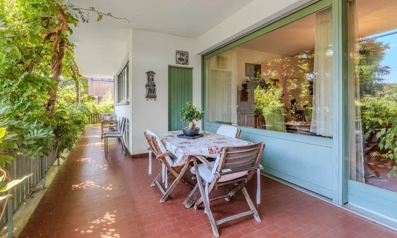 ESCLUSIVA E AMPIA VILLA DI 6.5 LOCALI CON GIARDINO A SORENGO, foto 3