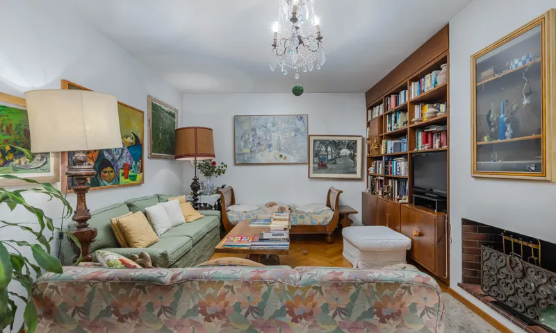 ESCLUSIVA E AMPIA VILLA DI 6.5 LOCALI CON GIARDINO A SORENGO, foto 5
