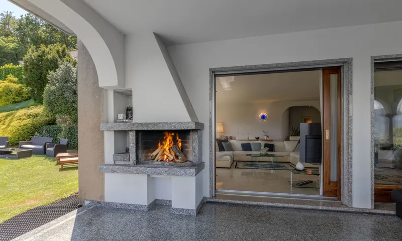 AFFASCINANTE VILLA 5.5 LOCALI VISTA LAGO CON GIARDINO A CIMO, foto 5