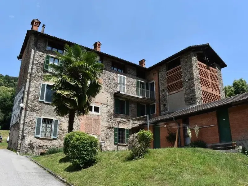 STRUTTURA TURISTICA CON RISTORANTE E PISCINA NEL MALCANTONE, foto 6
