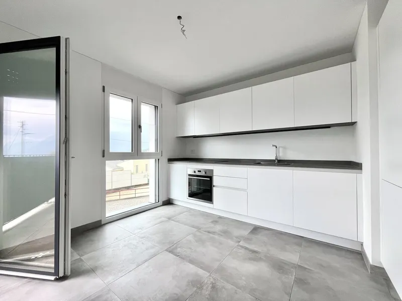 AFFITTASI NUOVO 2.5 LOCALI CON TERRAZZO A LUGANO TESSERETE, foto 2