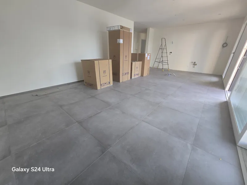 BELLISSIMO E NUOVO 3.5 LOCALI CON GRANDE TERRAZZA AD AGNO, foto 8
