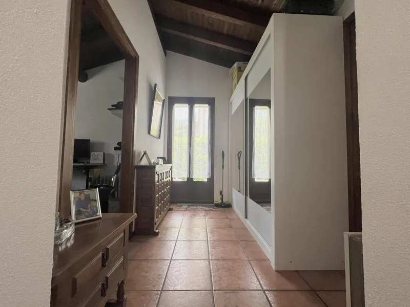 LUMINOSA CASA UNIFAMILIARE 3.5 LOCALI NEL VERDE A PIANDERA, foto 4