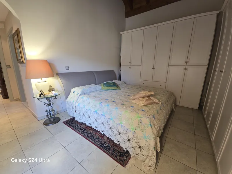 AFFITTASI ATTICO DUPLEX 6.5 LOC. CON TRE TERRAZZE A TAVERNE, Foto 7