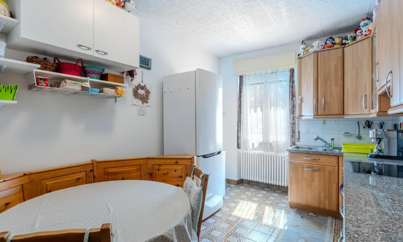 AFFASCINANTE VILLETTA CON AMPIO GIARDINO PRIVATO A CADENAZZO, foto 5