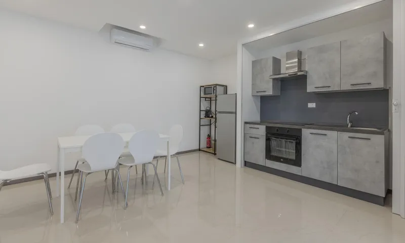 INVESTIMENTO IDEALE - RISTORANTE E HOTEL AVVIATI A MAGLIASO, foto 1