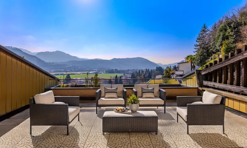 STUPENDA VILLA GEMELLA 5.5 CON VISTA LAGO PARZIALE AD AGNO, Foto 8