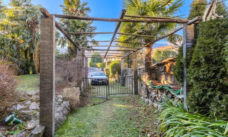 OTTIMO AFFARE - CASA TICINESE CON AMPIO GIARDINO A ORIGLIO, Foto 9
