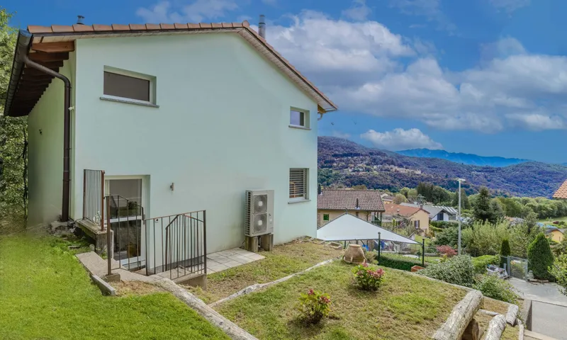 SPAZIOSA CASA DI 6.5 LOCALI CON GIARDINO A MIGLIEGLIA, foto 3