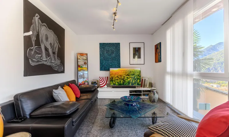 COMODA CASA 4.5 LOCALI NEL VERDE CON VISTA A BELLINZONA-DARO, foto 6